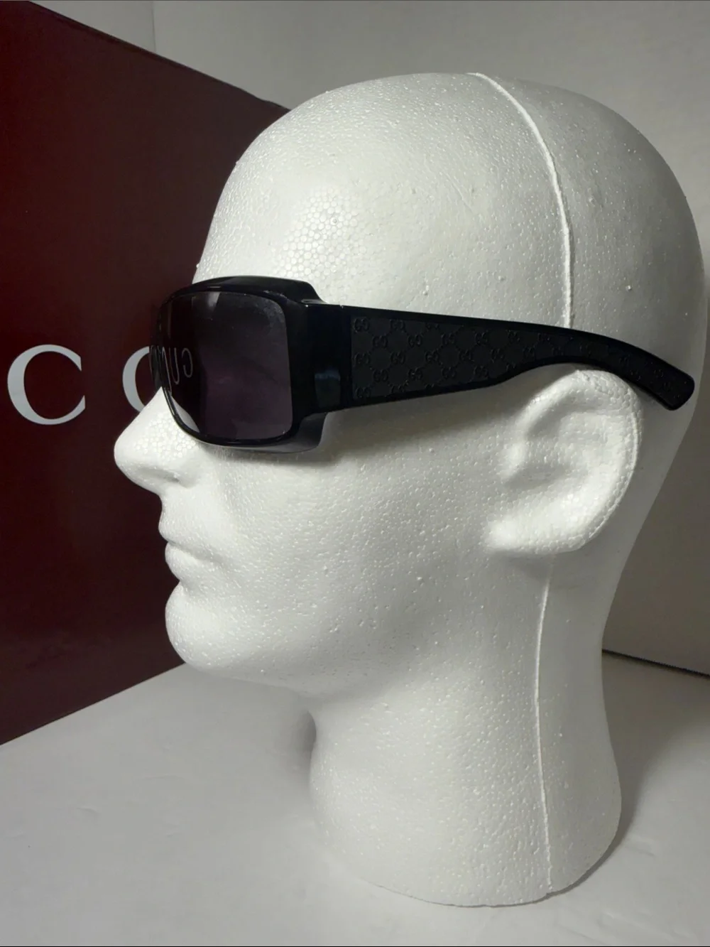 Vintage Gucci Black Sunglasses with Dark Lenses and Logo Temples